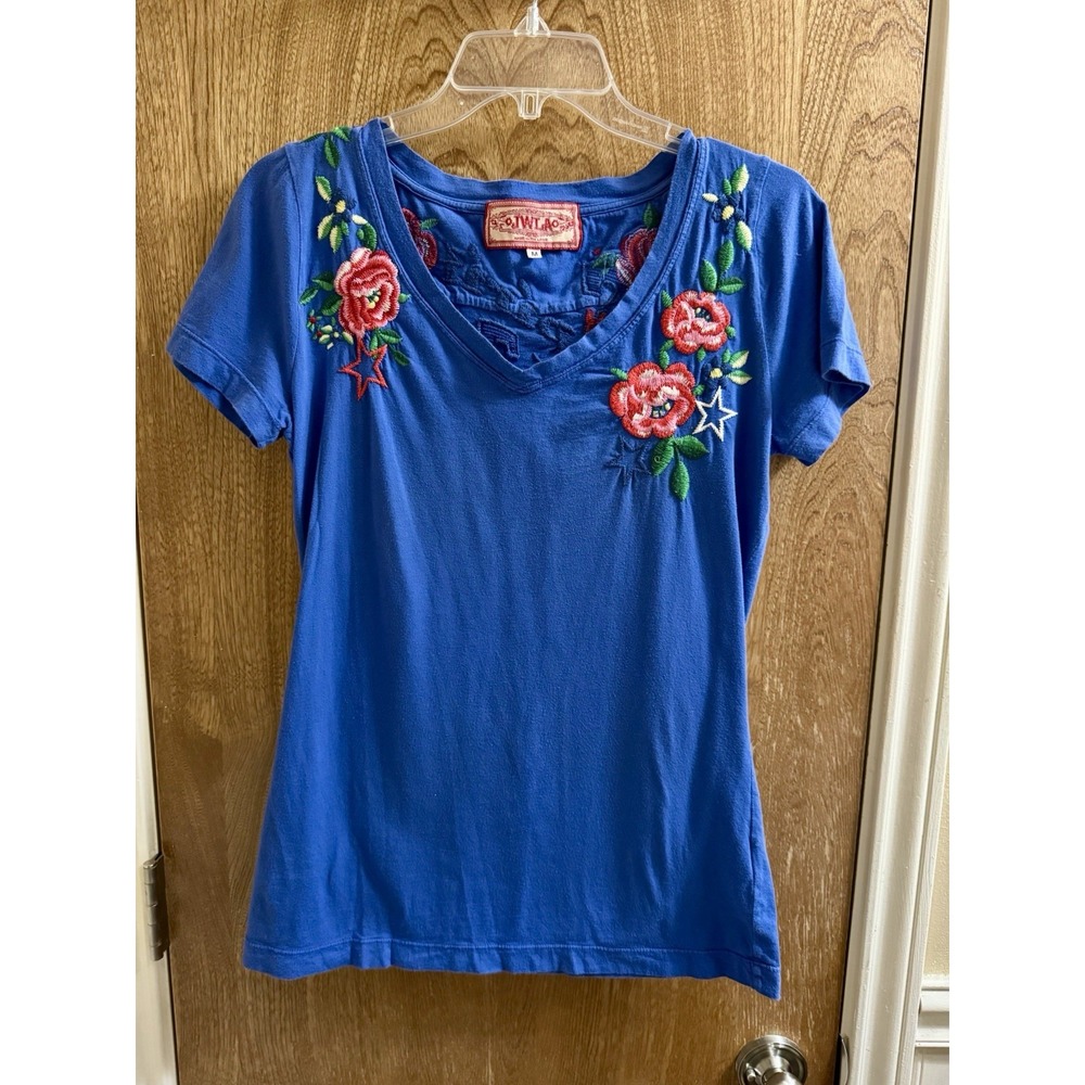 Johnny Was Royal Blue V-Neck Tee with Embroidered Pink Roses